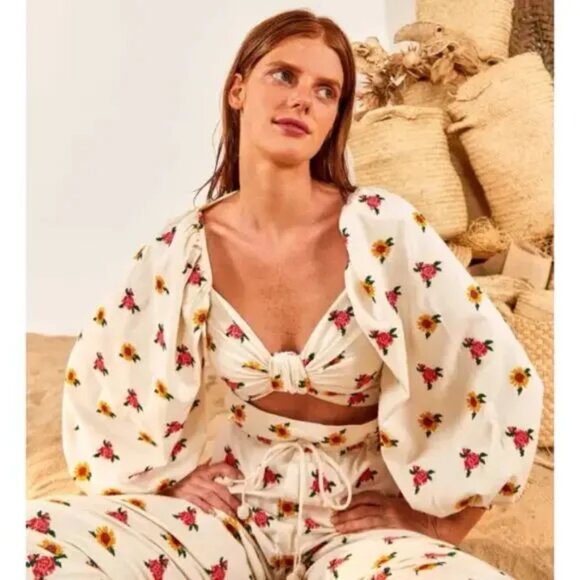 FARM RIO Mixed Cross Stitch Embroidered Flowers Puff Sleeve White Crop Top Sz M - Picture 6 of 11